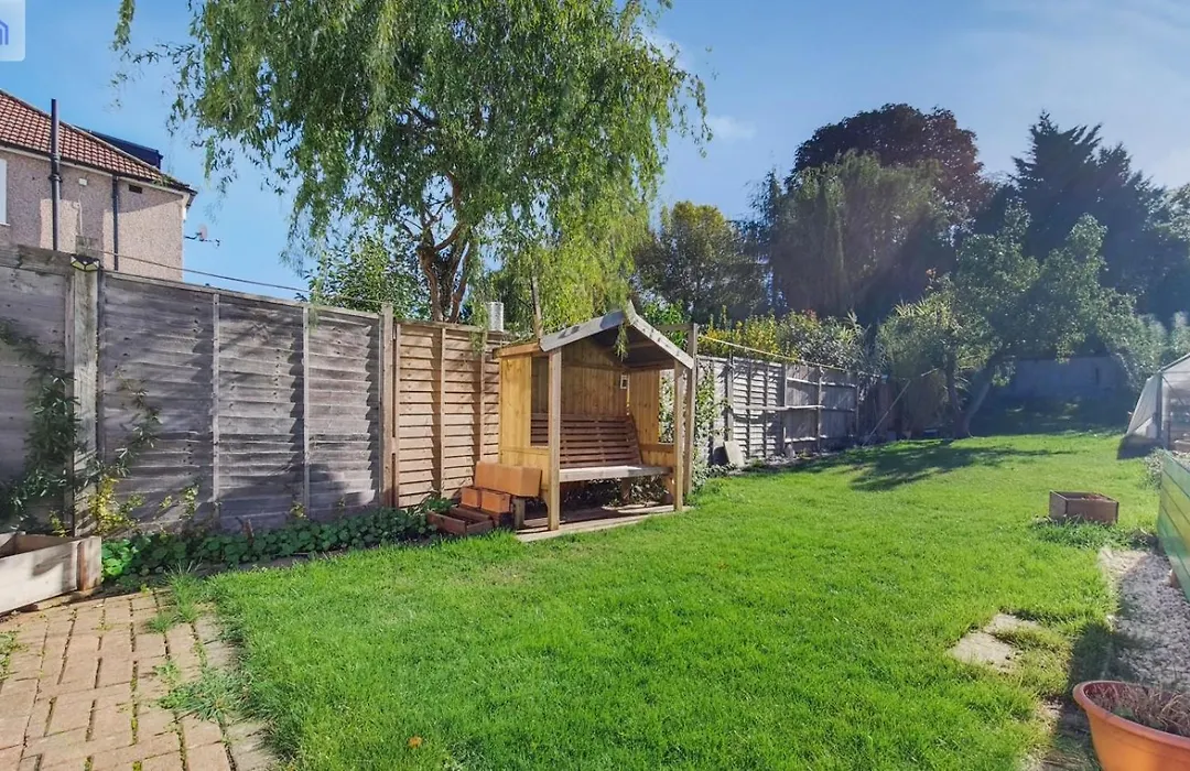 Eejs Charming London 6 Bedroom Home - With Large Garden-1
